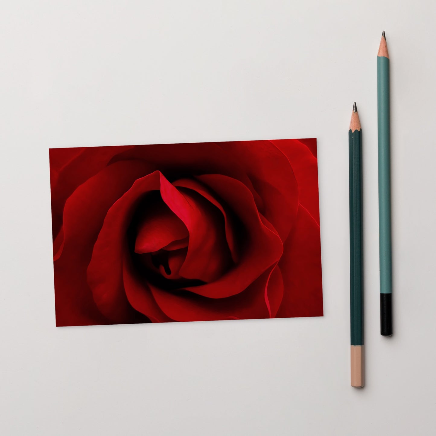 Vibrant Red Rose Greeting Card - Sharp Macro Photography, Perfect for Nature Lovers, Romantic Occasions, Anniversaries, Valentine's Day Gift